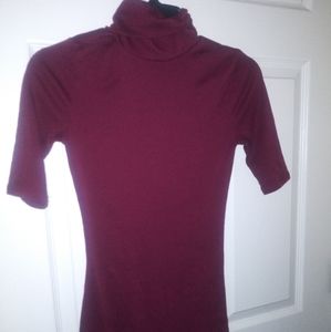 long turtle neck shirt